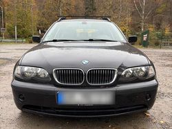 Schwarz Gebraucht 2004 BMW 330 Kombi | 4.650 € (Fairer Preis)