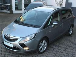 Grau Gebraucht 2011 Opel Zafira Tourer Edition Van / Kleinbus | 5.990 € (Fairer Preis)