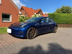 Blau Gebraucht 2021 Tesla Model 3 Performance Limousine | 29.999 € (Fairer Preis)