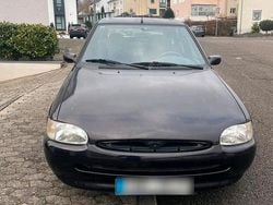 Andere farben Gebraucht 1996 Ford Escort Limousine | 800 € (Fairer Preis)