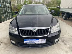 Schwarz Gebraucht 2009 Skoda Octavia Elegance Kombi | 3.490 € (Fairer Preis)