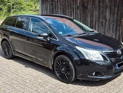 Schwarz Gebraucht 2011 Toyota Avensis Executive Kombi | 6.499 € (Guter Preis)