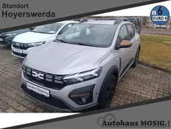 Grau schwarz Gebraucht 2024 Dacia Sandero Extreme Kleinwagen | 19.700 € (Etwas zu teuer)
