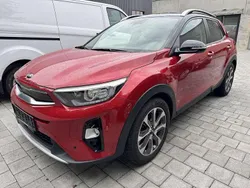 Rot Gebraucht 2017 Kia Stonic Spirit SUV | 9.700 € (Superpreis)