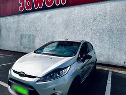 Silber Gebraucht 2009 Ford Fiesta Ghia Kleinwagen | 2.300 € (Guter Preis)