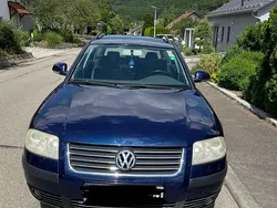 Blau Gebraucht 2004 VW Passat Basis Kombi | 3.400 € (Etwas zu teuer)