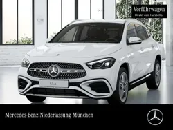 Weiß Gebraucht 2024 Mercedes GLA200 AMG SUV | 44.500 € (Etwas zu teuer)
