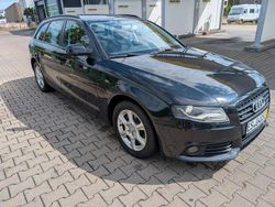 Schwarz Gebraucht 2010 Audi A4 S-Line Kombi | 9.999 €