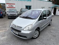 Grau Gebraucht 2005 Citroën Xsara Picasso Exclusive Van / Kleinbus | 2.699 € (Fairer Preis)