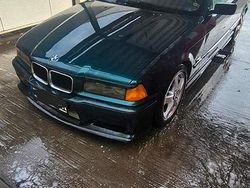 Grün Gebraucht 1995 BMW 316 M Sport Limousine | 4.000 €