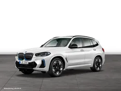 Mineralweiß metallic Gebraucht 2024 BMW iX3 M Sport SUV | 58.664 € (Etwas zu teuer)