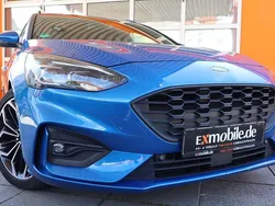 Blau Gebraucht 2020 Ford Focus ST-Line Kombi | 17.499 € (Fairer Preis)