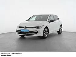 Weiß Gebraucht 2024 VW Golf VIII Goal Limousine | 23.450 €