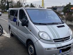 Silber Gebraucht 2004 Opel Vivaro Van / Kleinbus | 3.800 € (Fairer Preis)