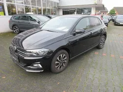 Deep black perleffekt Gebraucht 2021 VW Polo Active Limousine | 16.988 € (Fairer Preis)