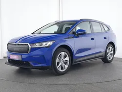 Energy blau Gebraucht 2023 Skoda Enyaq iV Loft SUV | 28.721 € (Guter Preis)