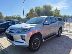 Silber Gebraucht 2020 Mitsubishi L200 Abholung | 24.445 € (Guter Preis)