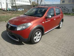 Weinrotmetallic Gebraucht 2010 Dacia Sandero Stepway Kleinwagen | 4.300 € (Etwas zu teuer)