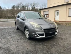 Grau Gebraucht 2010 Renault Scénic III Dynamique Van / Kleinbus | 3.300 € (Guter Preis)