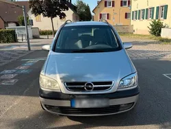 Silber Gebraucht 2001 Opel Zafira Van / Kleinbus | 1.800 € (Fairer Preis)