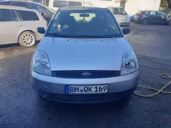 Silber Gebraucht 2004 Ford Fiesta Viva Kleinwagen | 799 € (Guter Preis)