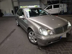 Grau Gebraucht 2003 Mercedes C200 Limousine | 3.699 € (Teuer)