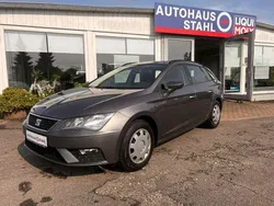 Grau Gebraucht 2017 Seat Leon Limousine | 11.490 € (Fairer Preis)