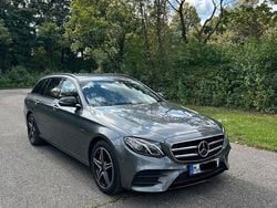 Grau Gebraucht 2019 Mercedes E300 AMG Kombi | 28.750 € (Guter Preis)