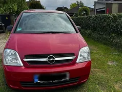 Rot Gebraucht 2004 Opel Meriva Van / Kleinbus | 800 € (Superpreis)