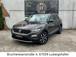 Braun Gebraucht 2019 VW T-Roc Style SUV | 19.590 € (Etwas zu teuer)