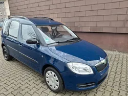 Blau Gebraucht 2009 Skoda Roomster Kombi | 900 € (Superpreis)