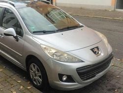 Silber Gebraucht 2011 Peugeot 207 Family Kombi | 1.500 € (Superpreis)