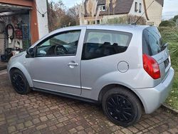 Silber Gebraucht 2004 Citroën C2 Kleinwagen | 1.599 € (Fairer Preis)