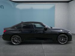 Schwarz Gebraucht 2022 BMW 330e M Sport Limousine | 34.649 € (Fairer Preis)