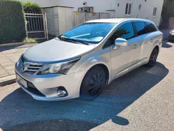 Silber Gebraucht 2012 Toyota Avensis Life Kombi | 6.200 € (Fairer Preis)