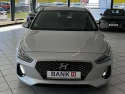 Silber Gebraucht 2018 Hyundai i30 Premium Limousine | 14.990 € (Guter Preis)