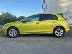 Gelb Gebraucht 2020 VW Golf VIII Life Limousine | 16.500 € (Guter Preis)