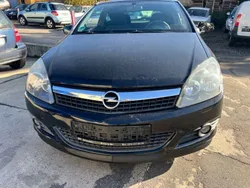Schwarz Gebraucht 2009 Opel Astra GTC Selection Kombi | 4.999 € (Fairer Preis)