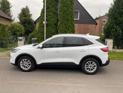 Weiß Gebraucht 2023 Ford Kuga Titanium SUV | 22.000 € (Superpreis)