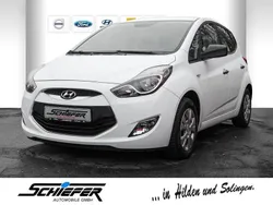 Weiß Gebraucht 2011 Hyundai ix20 Classic Van / Kleinbus | 8.470 € (Teuer)