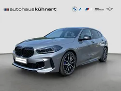 Grau Gebraucht 2022 BMW M135 Performance Kleinwagen | 38.475 € (Fairer Preis)