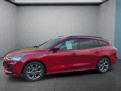 Rot Gebraucht 2023 Ford Focus Kombi | 22.649 € (Fairer Preis)