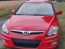 Rot Gebraucht 2010 Hyundai i30 Classic Kombi | 2.700 € (Etwas zu teuer)