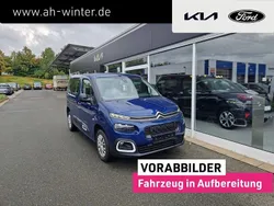 Deep blue Gebraucht 2023 Citroën Berlingo Feel Van / Kleinbus | 23.499 € (Fairer Preis)