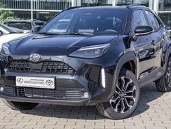 Mysticschwarz mica Neu 2025 Toyota Yaris Cross SUV | 28.980 €