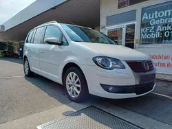 Weiß Gebraucht 2009 VW Touran Freestyle Van / Kleinbus | 4.990 € (Guter Preis)