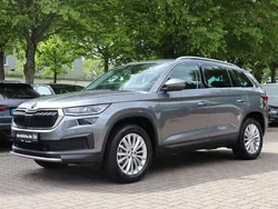 Graphitegrau metallic Gebraucht 2024 Skoda Kodiaq Ambition SUV | 33.789 € (Superpreis)