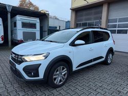 Weiß Gebraucht 2023 Dacia Jogger Expression Van / Kleinbus | 10.990 €