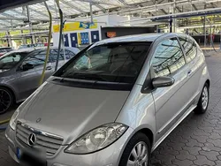 Grau Gebraucht 2005 Mercedes A200 | 2.400 € (Fairer Preis)