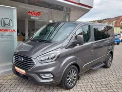 Grau Gebraucht 2021 Ford Tourneo Custom Titanium X Van / Kleinbus | 37.860 € (Fairer Preis)